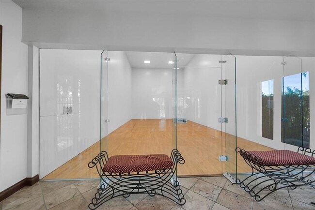 Building Photo - 3815 NW Mediterranean Ln