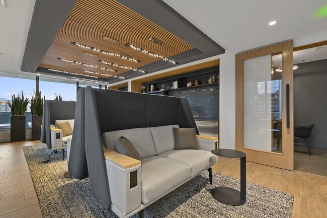 Building Photo - Nexus Condominium - 1 bedroom + den