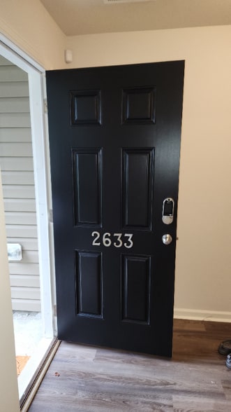 Building Photo - 2633 Taton Ct