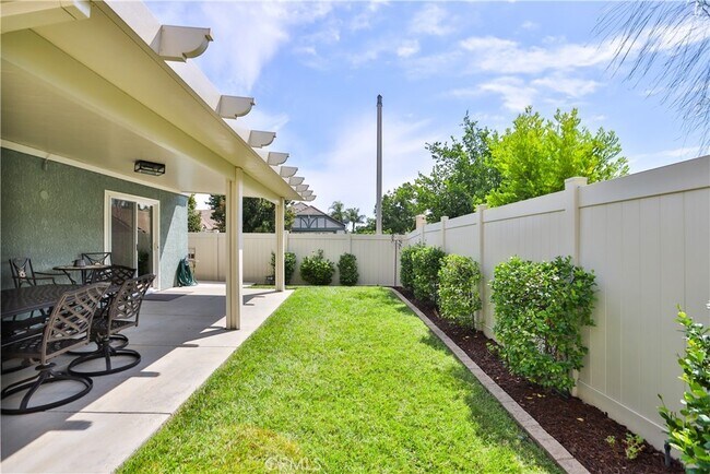 Building Photo - 7360 Cascade Ct