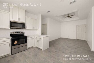 Building Photo - 2813 W Hayes Ave