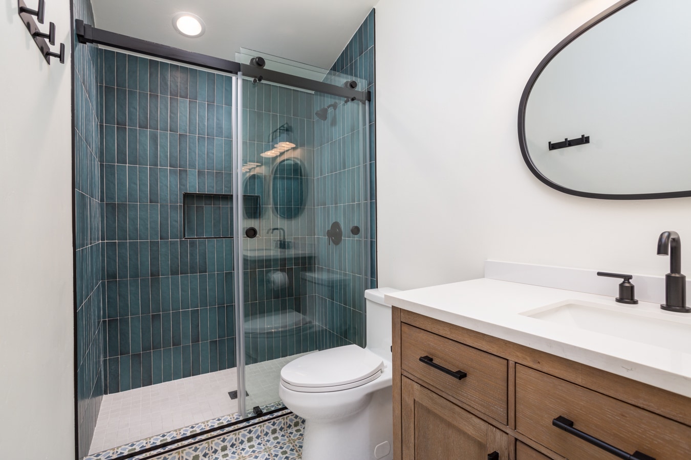 guest bath - 162 Avenida Florencia