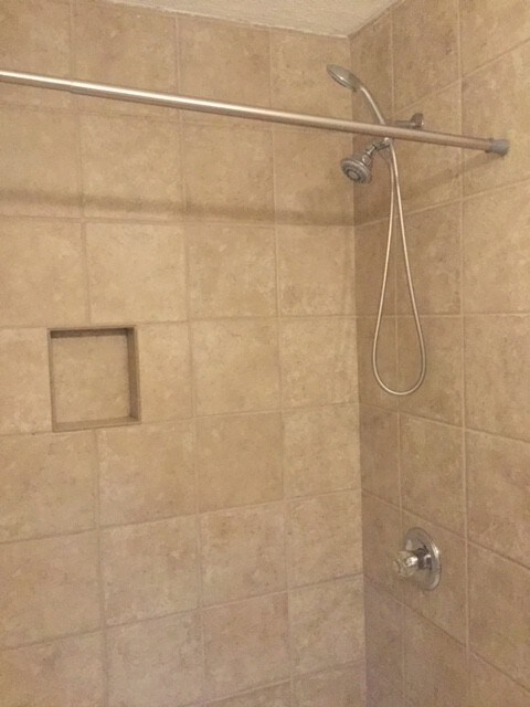 Building Photo - 1402 N Tennessee Blvd