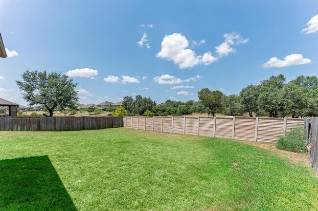 Building Photo - 4233 Privacy Hedge St