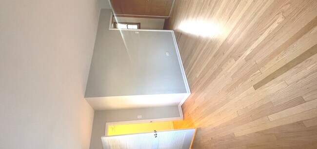 Building Photo - 4133 N Ashland Ave