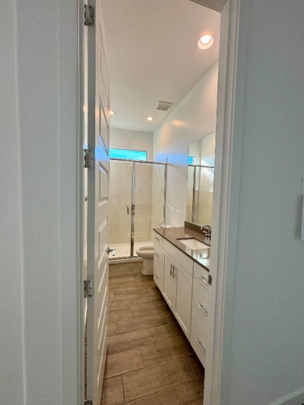 Building Photo - 456 S Jacana Ln