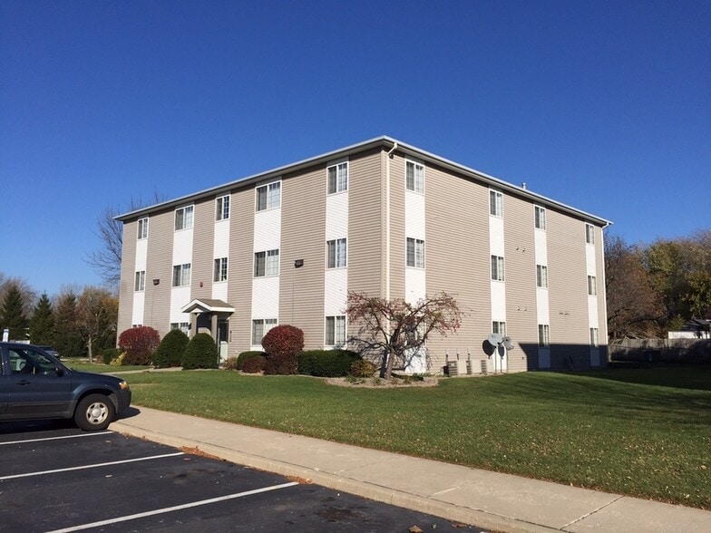 Primary Photo - Orchard Park