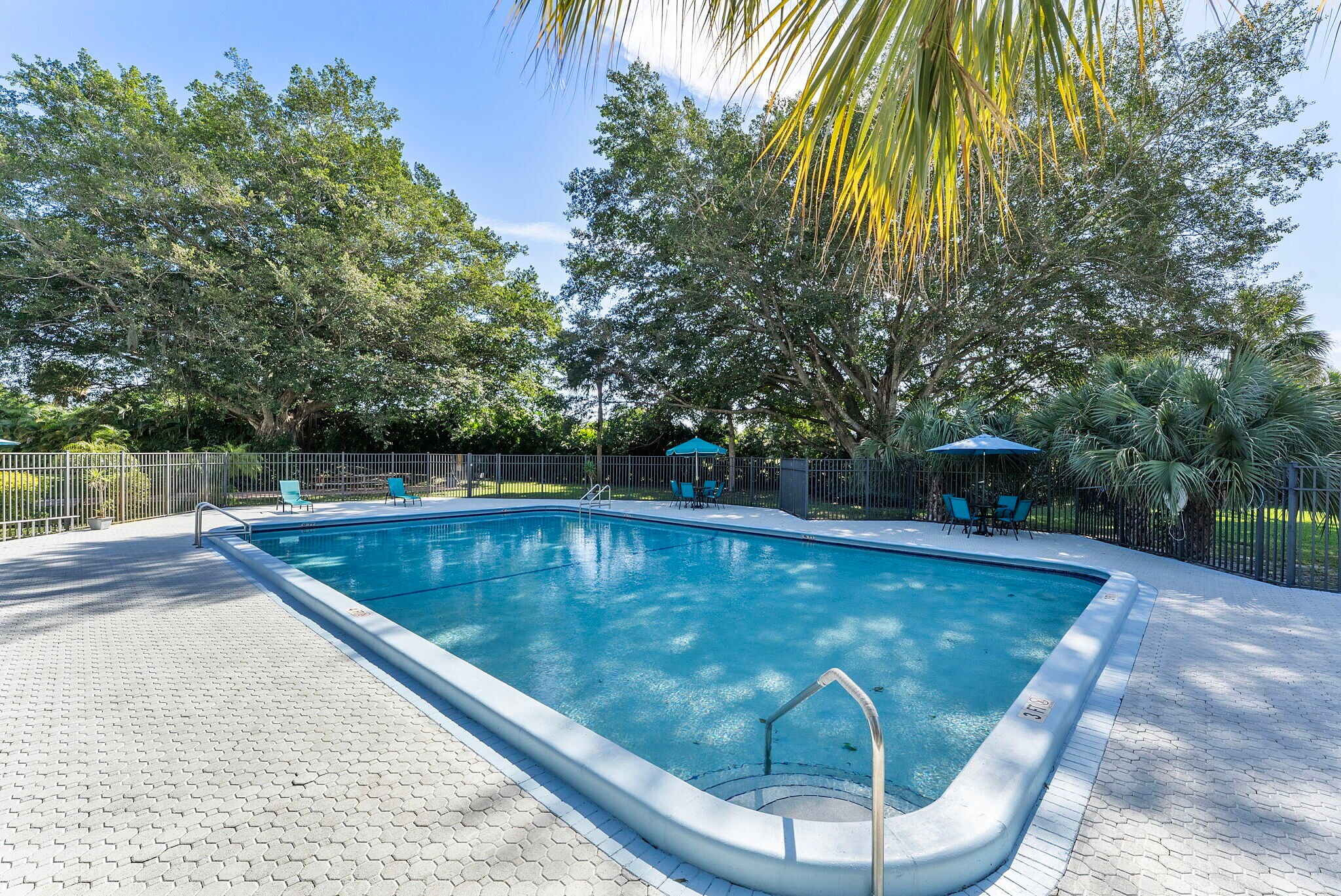 Building Photo - 9370 SW 8th St