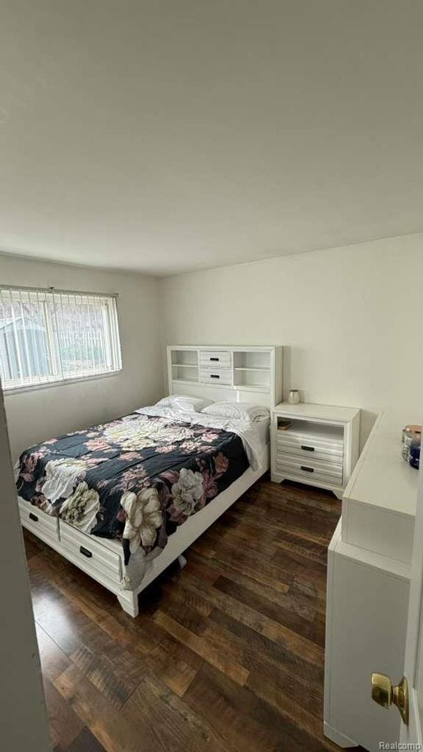 Building Photo - Newly Updated 3 bedroom 1 bathroom home in Westland, Mi
