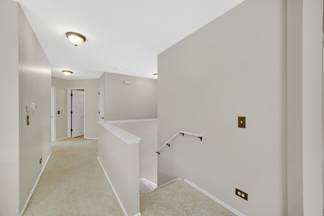 Building Photo - 2623 Cobblestone Dr