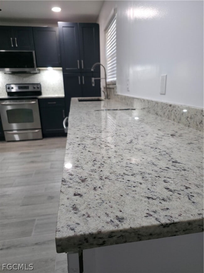 Building Photo - 4474 E Riverside Dr