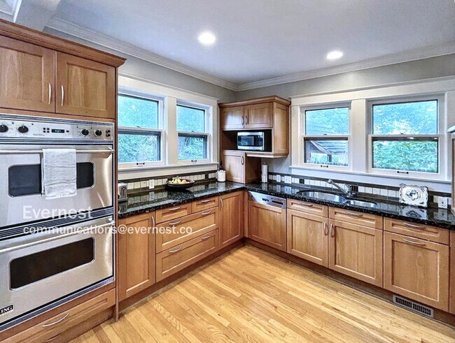 Primary Photo - 983 S Gilpin St