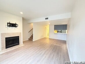 Building Photo - 8642 Fredericksburg Rd