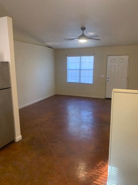 Building Photo - 238 Rock Creek Rd