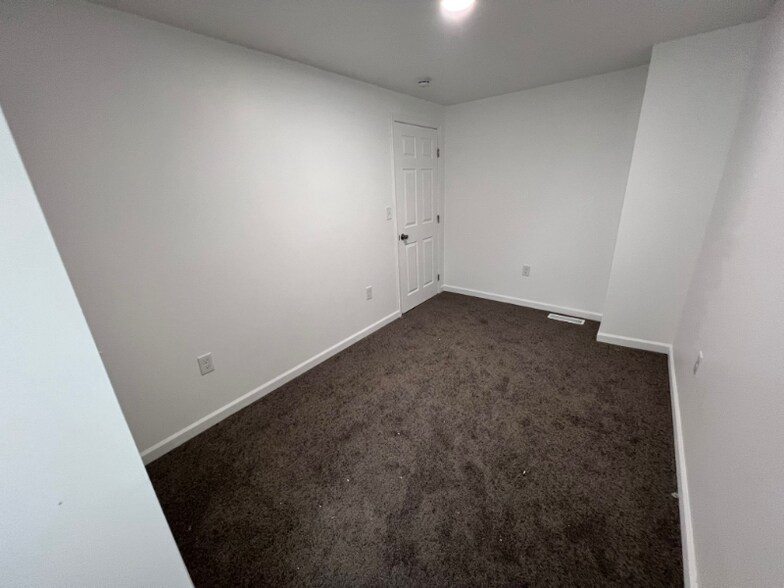 Building Photo - 1720 N 6th St