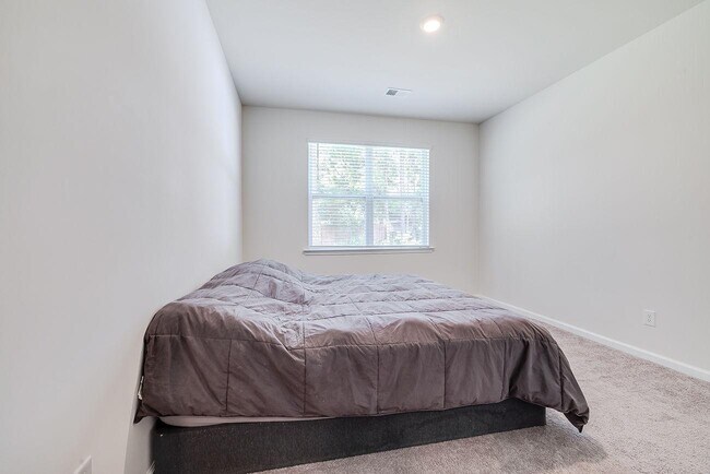 Building Photo - 309 Merganser Dr