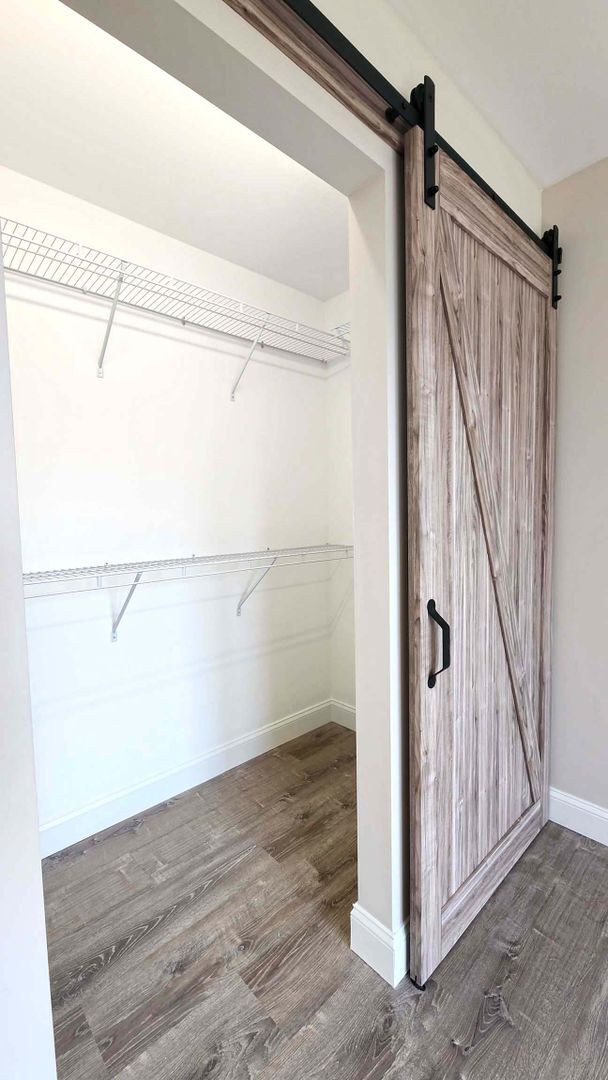 Building Photo - Lovely Newer Home