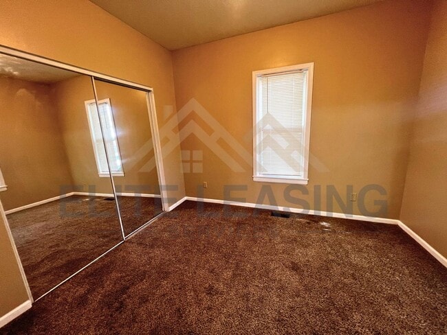 Building Photo - 2800 SE Michigan Ave