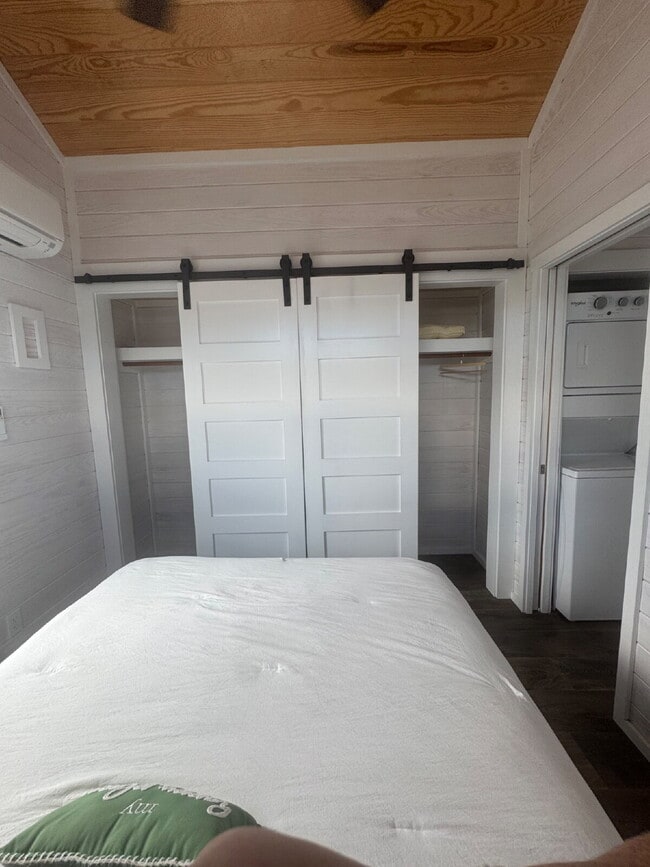 Building Photo - Tiny home at the Hamlet in Simple Living