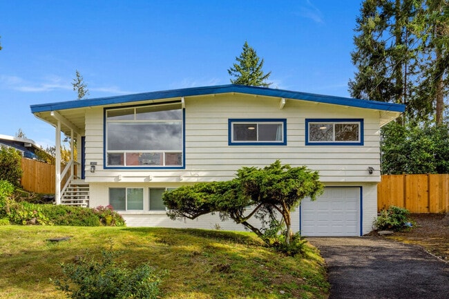 Building Photo - 14009 SE 37th Pl