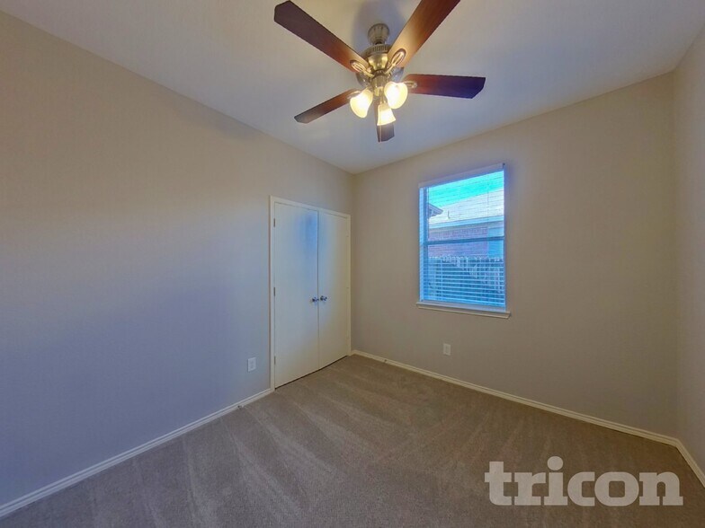 Building Photo - 925 Buffalo Springs Dr