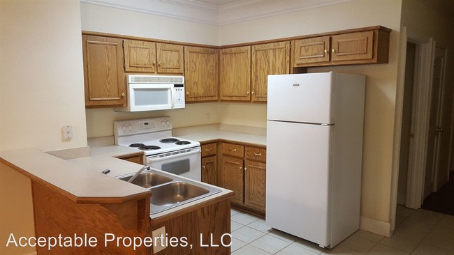 Building Photo - 8082 Veterans Pkwy