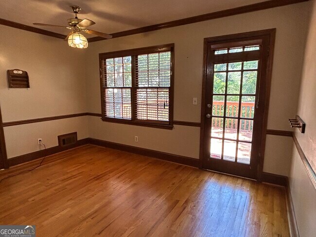 Building Photo - 700 Singley Ct SW