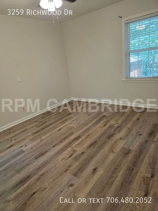 Building Photo - 3259 Richwood Dr NW