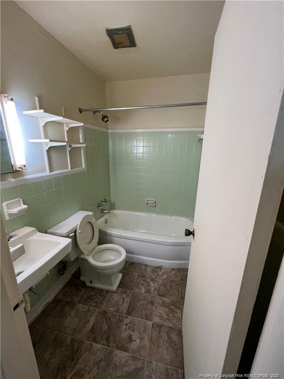 Building Photo - 116 Oates Dr