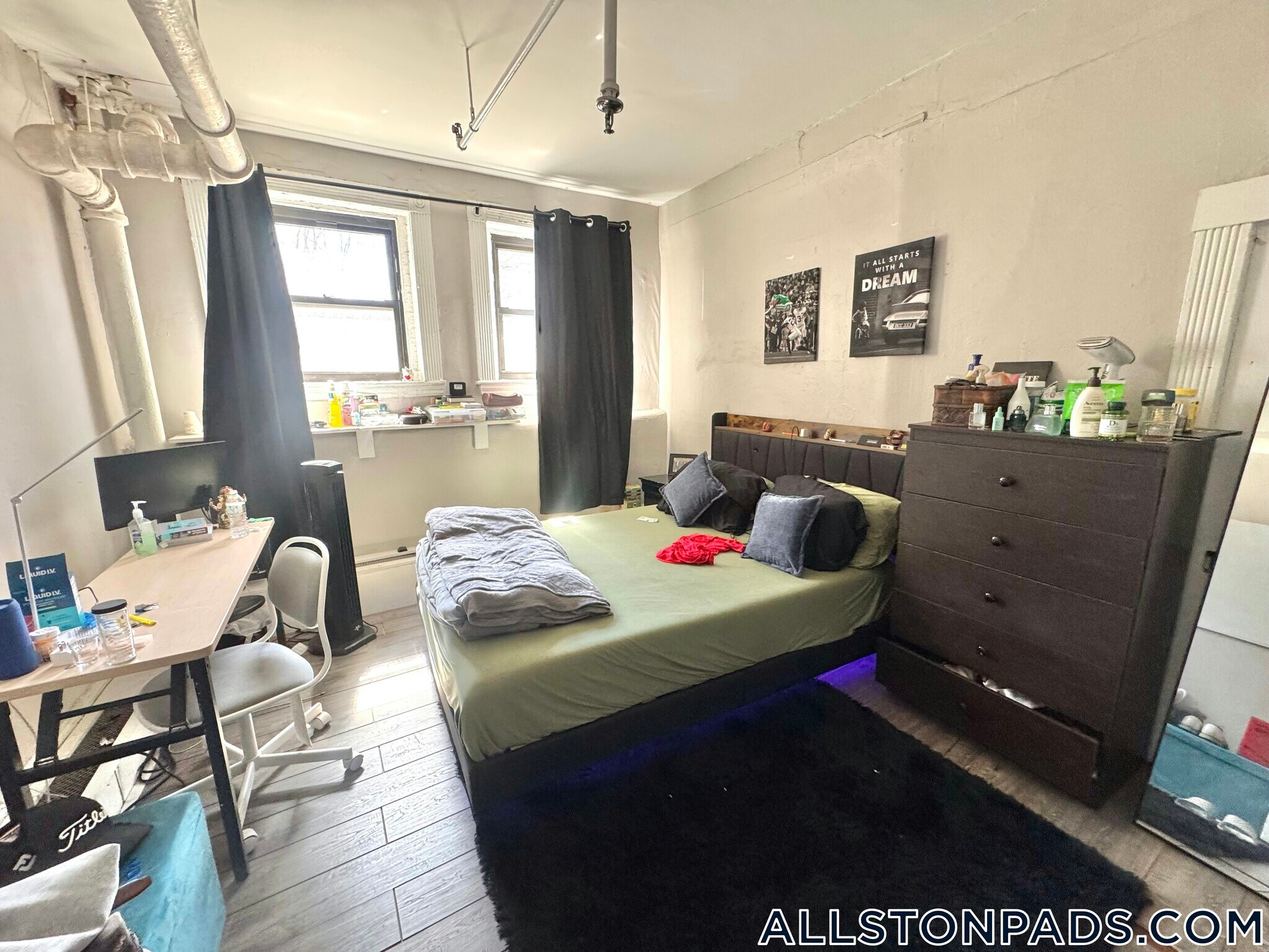 Building Photo - 1056 Commonwealth Ave