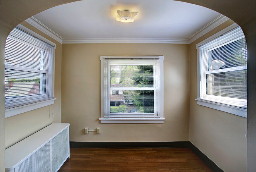 Building Photo - 1838 Shaw Ave