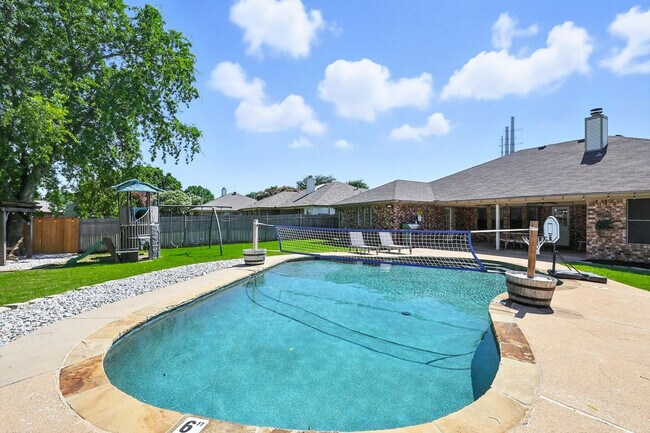 Building Photo - 749 Western Trail