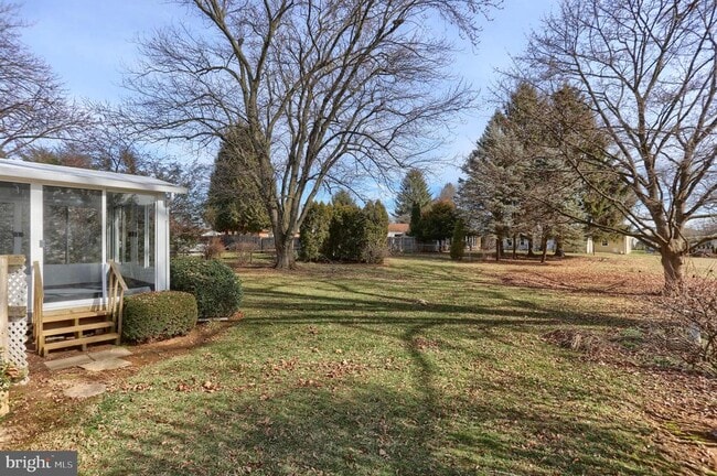 Building Photo - 137 Apple Ln