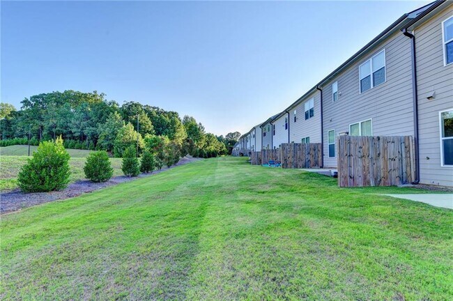 Building Photo - 3855 Brookburn Pk