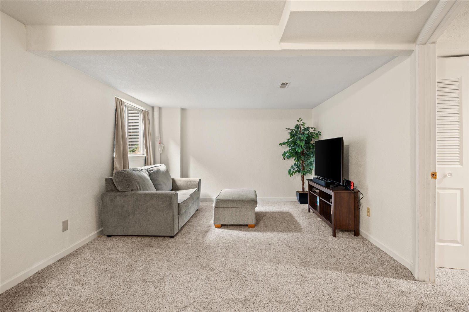 Building Photo - 3461 S Ammons St