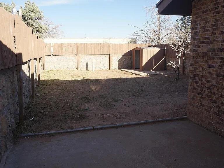 Building Photo - 6060 Bridalveil Dr