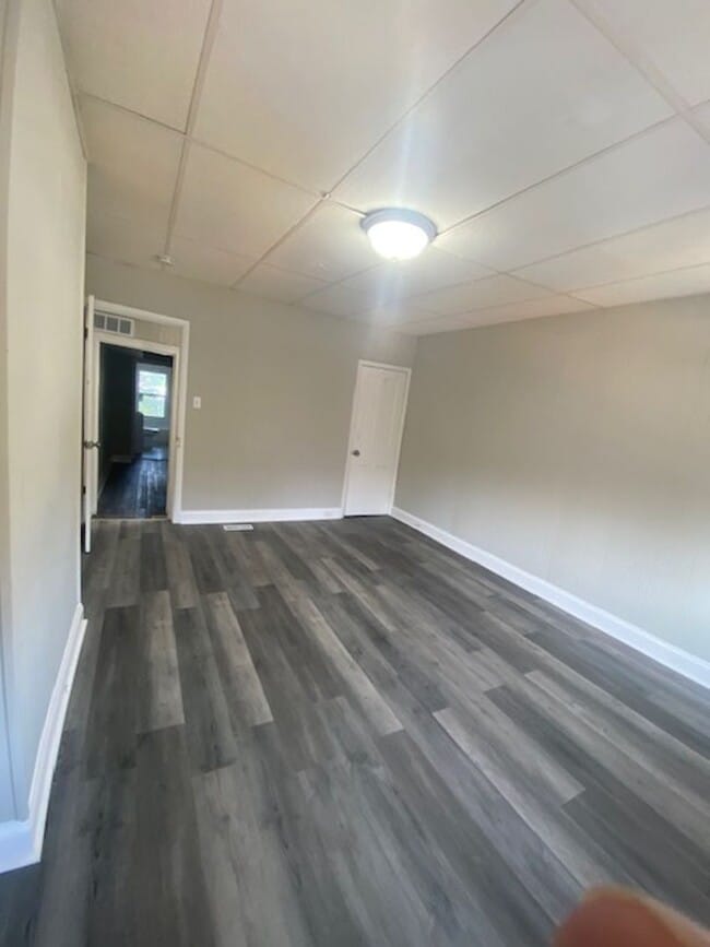 Building Photo - 2102 W Fayette St