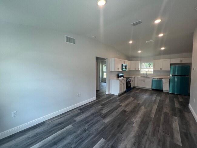 Building Photo - GREAT 3 BD/2BA Home in Ocala!!