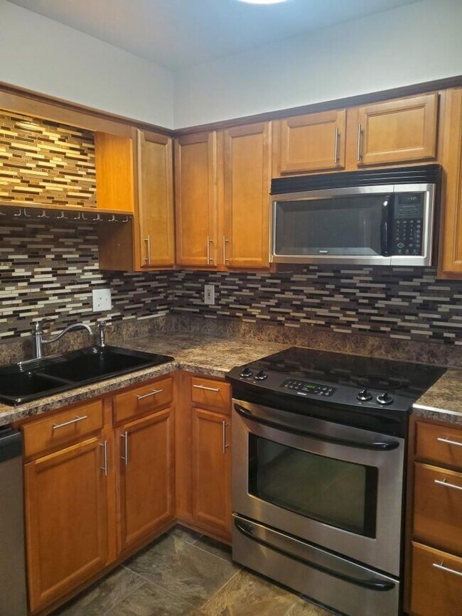 Building Photo - Sawgrass Condominium 1st Floor Unit 2 Bedroom 2 full Baths