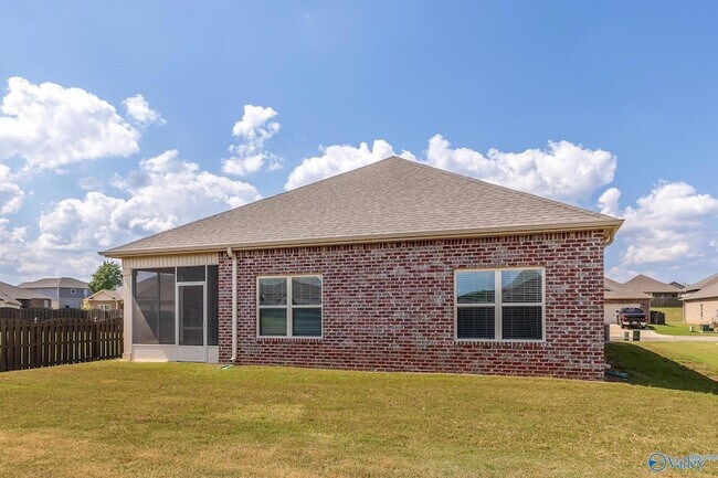 Building Photo - 290 Caudle Dr