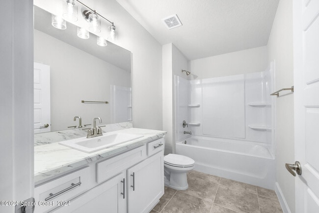 Building Photo - 1063 Grantham Ln