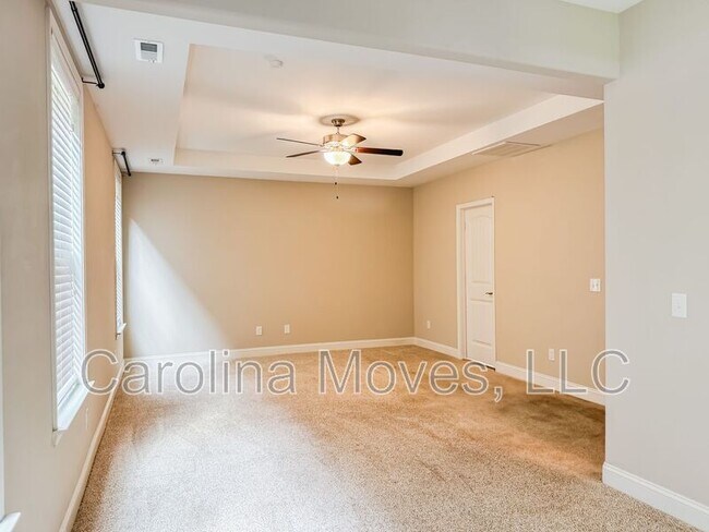 Building Photo - 3 Rocky Meadow Ct
