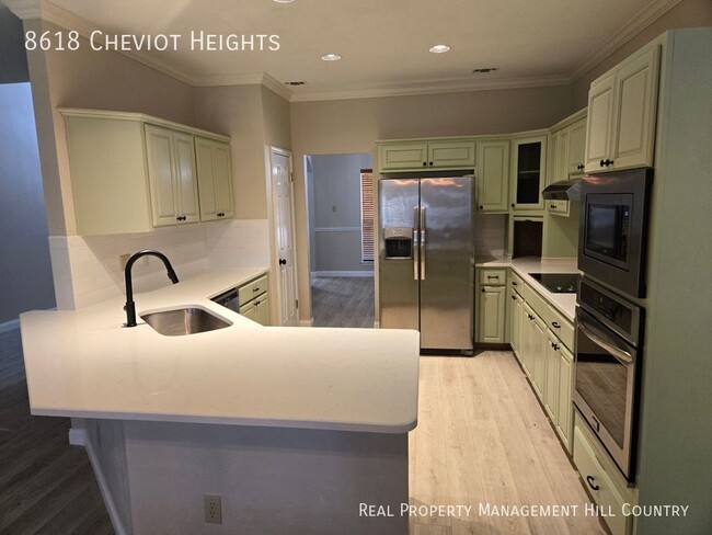 Building Photo - 8618 Cheviot Heights