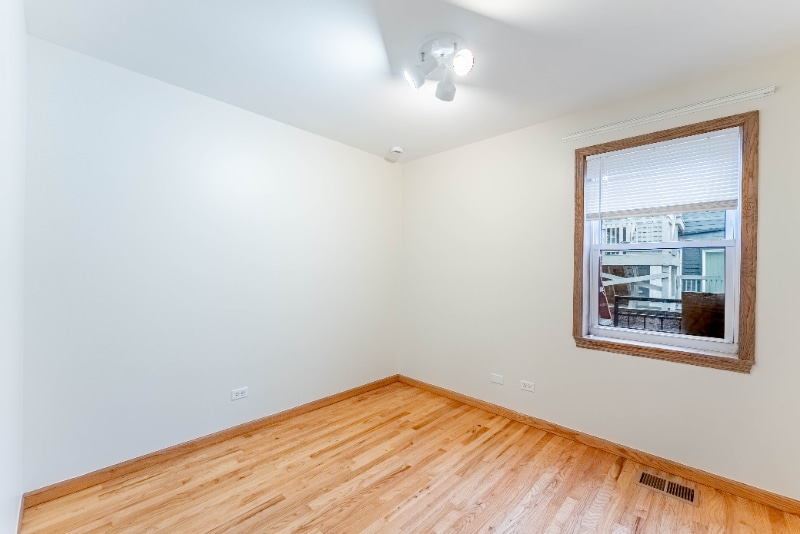 Building Photo - 1926 S Shelby Ct