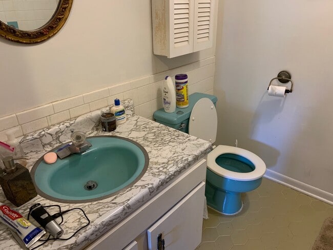 Building Photo - 7320 Lake St