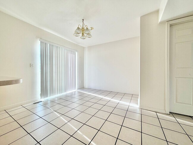 Building Photo - 1336 S 1400 E