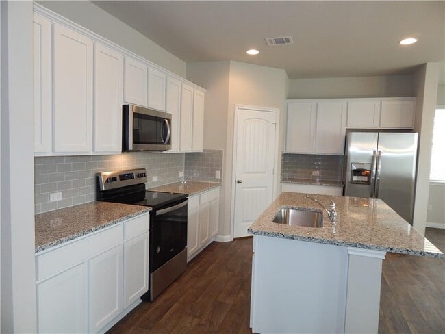 Building Photo - 1005 Ferryman Dr