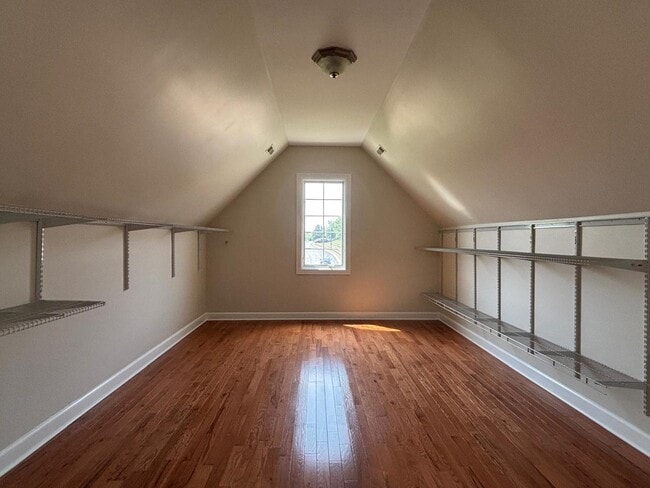 Building Photo - 8420 Redtail Dr