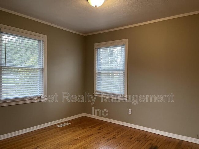 Building Photo - 5707 Scenic Ridge Rd