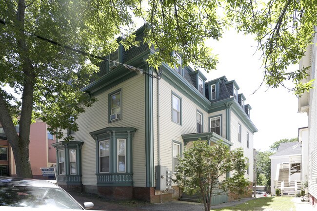 Building Photo - 208-210 High St